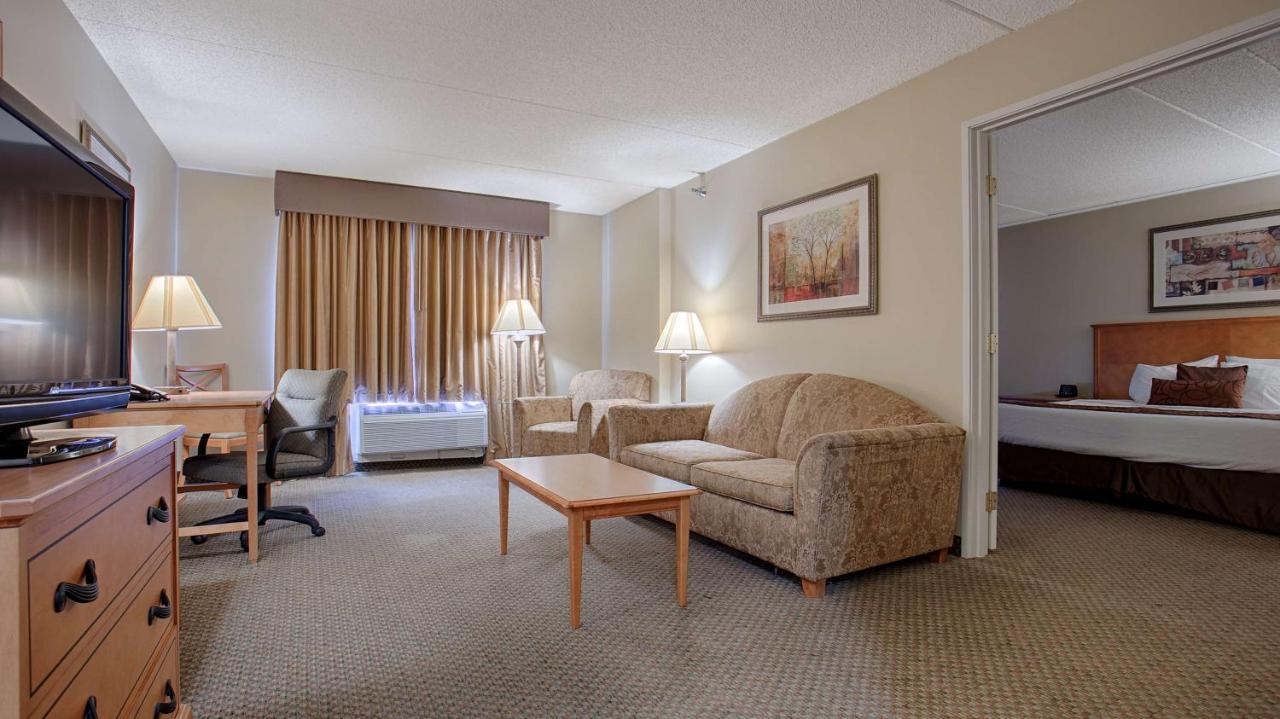 One-Bedroom King Suite - Non-Smoking at Wingate by Wyndham Coon Rapids