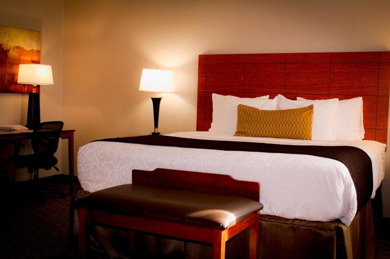 King Room at Best Western Plus Arrowhead Hotel