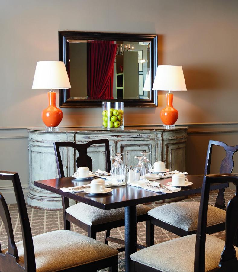 | Ethan Allen Hotel