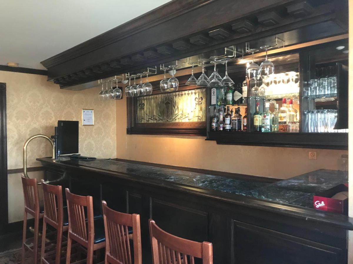 | Ivy Manor Inn Village Center