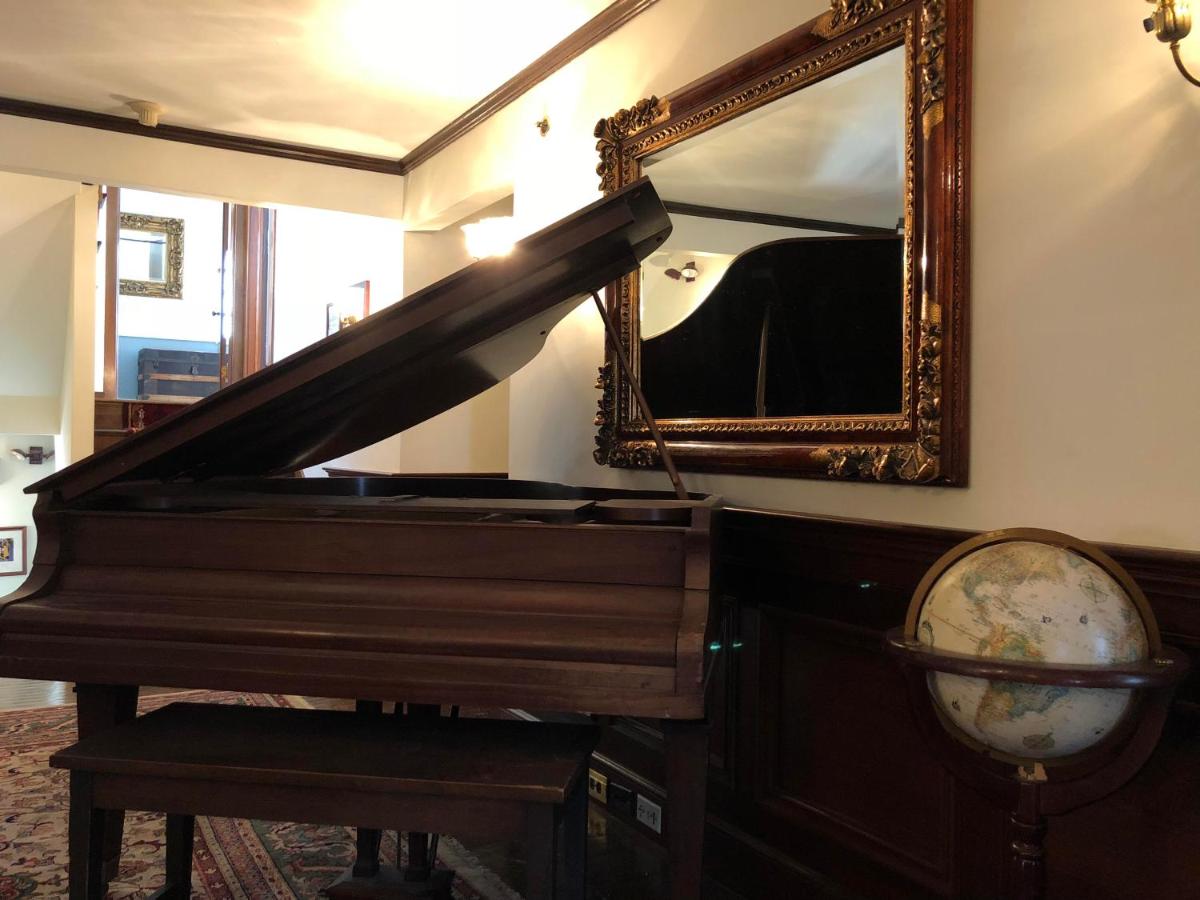 | Ivy Manor Inn Village Center