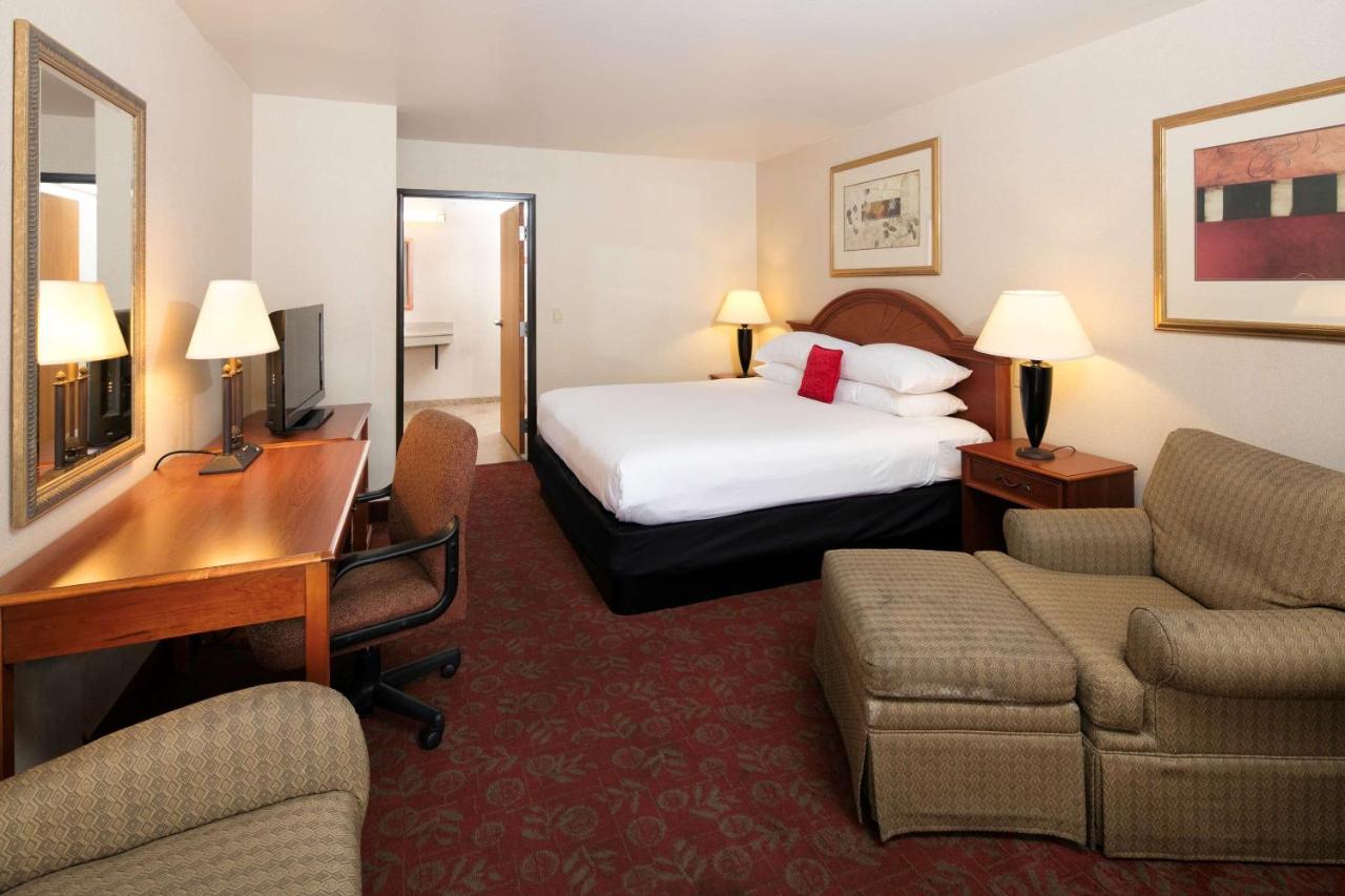King Room - Non-Smoking at Red Lion Hotel & Conference Center St. George, UT