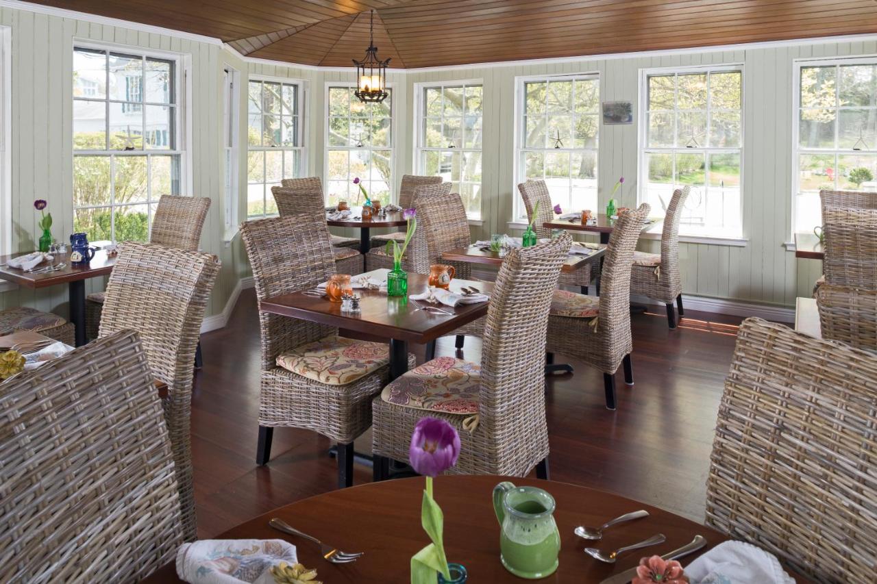 | Old Manse Inn