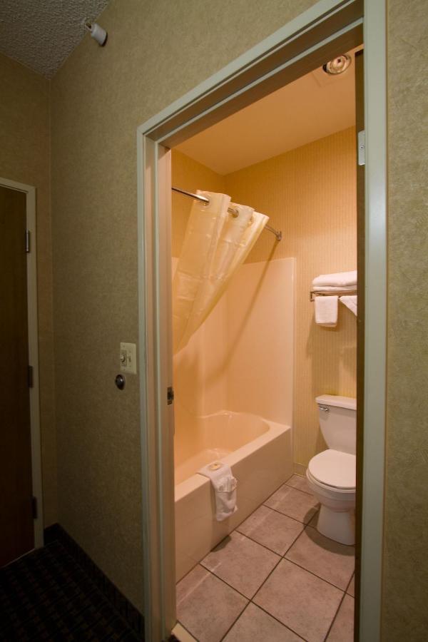  | Miles City Hotel & Suites