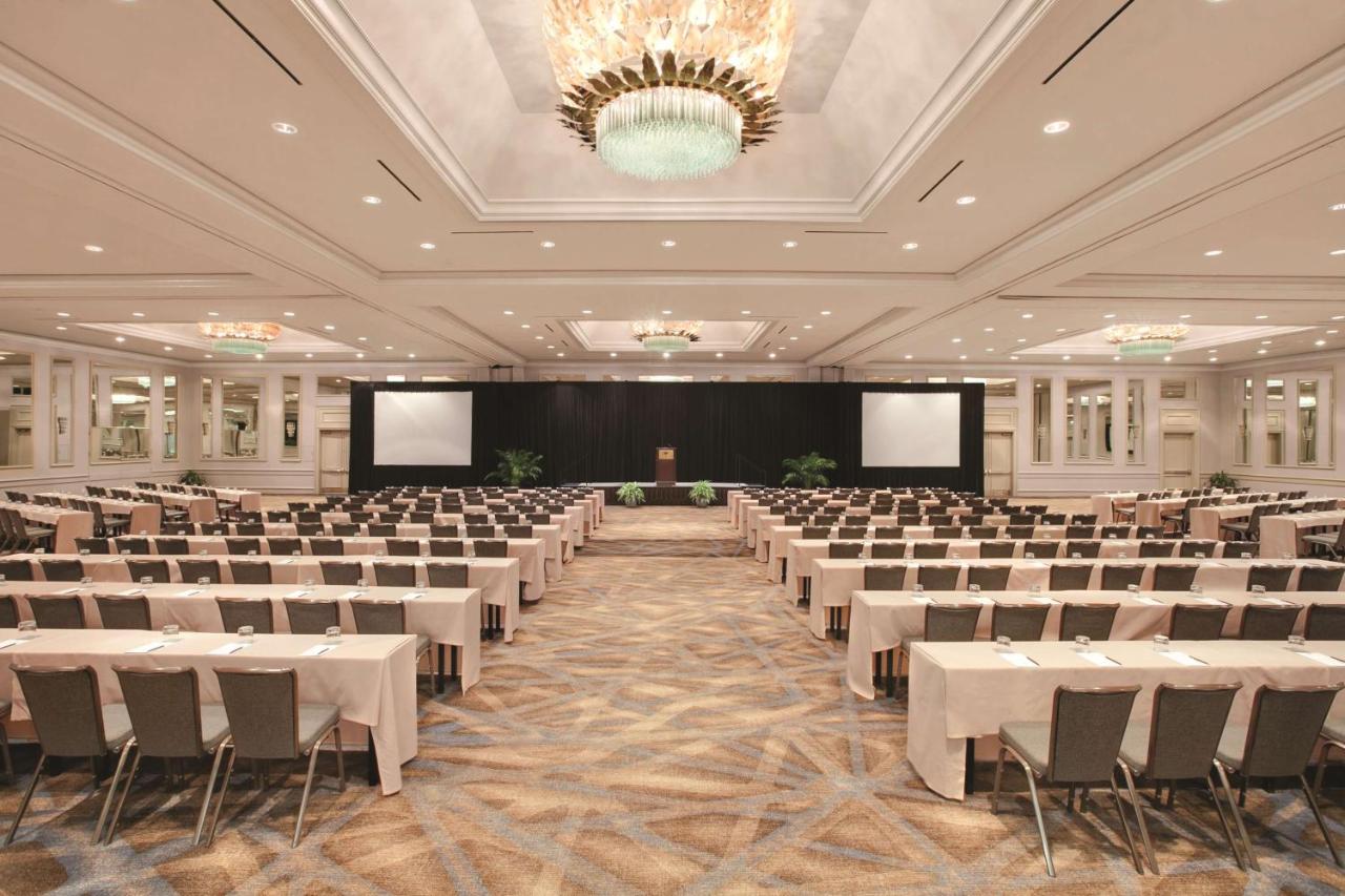 | Hyatt Regency Birmingham - The Wynfrey Hotel