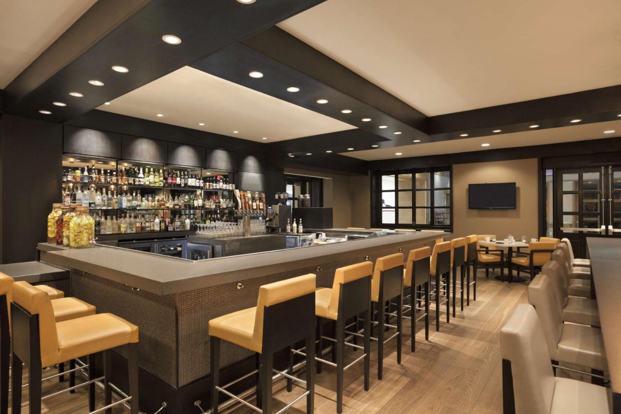 | Hyatt Regency Birmingham - The Wynfrey Hotel
