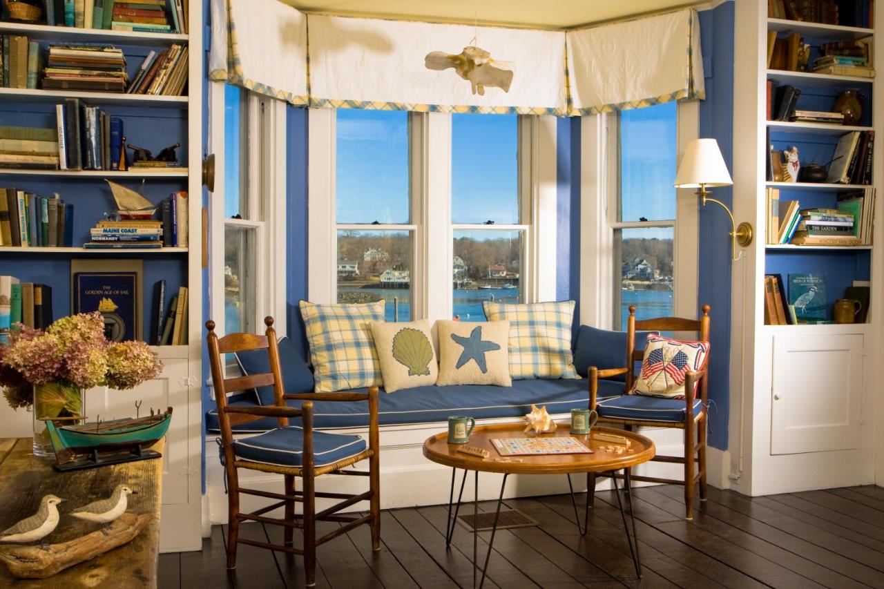 | Dockside Guest Quarters