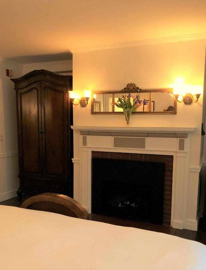  | Ivy Manor Inn Village Center