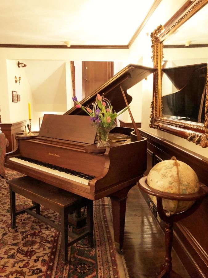 | Ivy Manor Inn Village Center