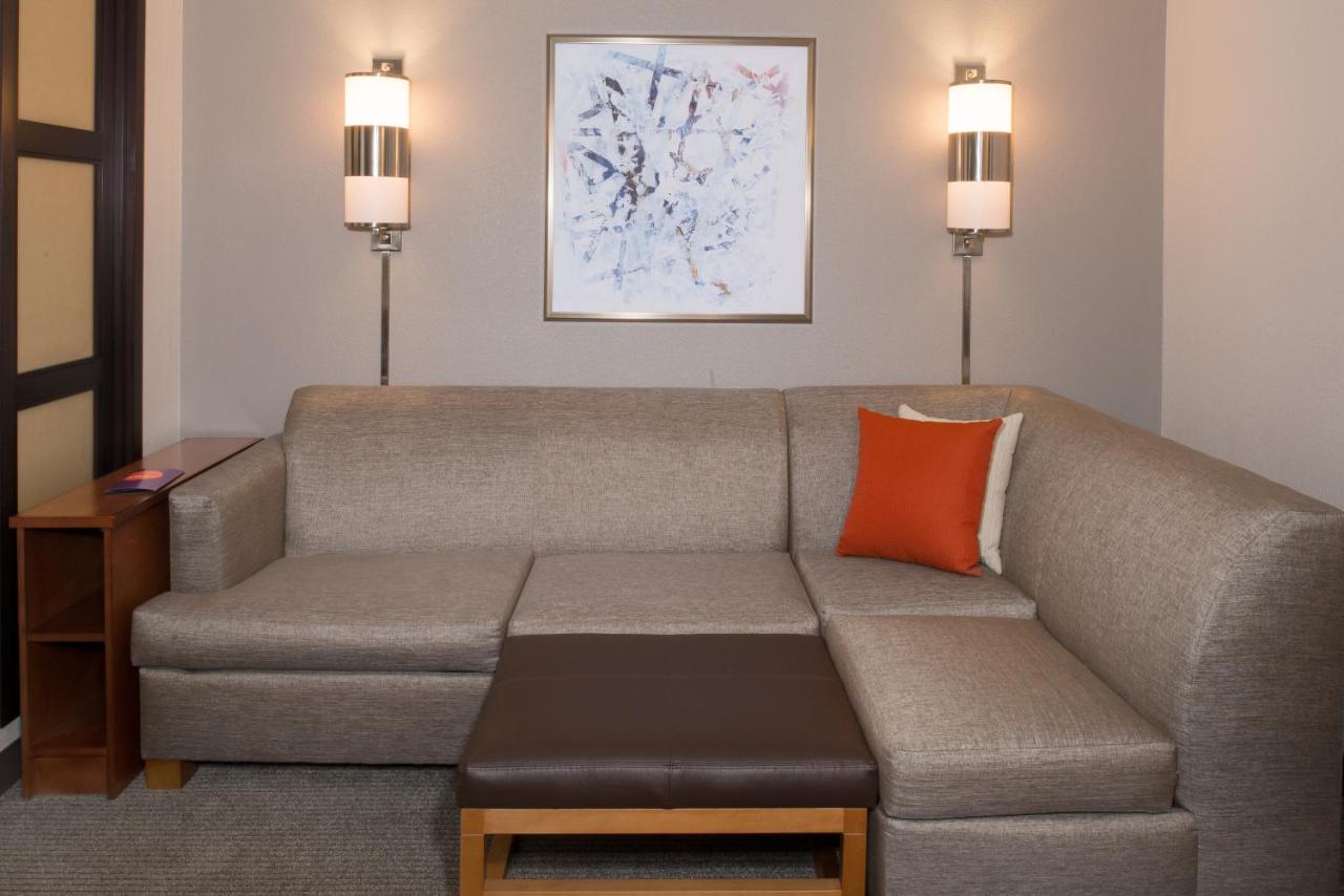 | Hyatt Place Dallas/North Arlington/Grand Prairie