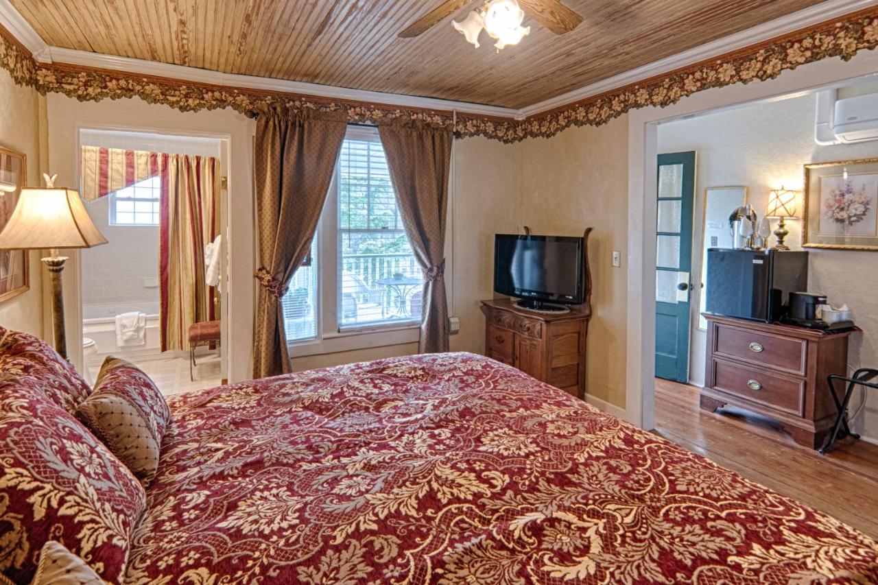 | Broad River Inn