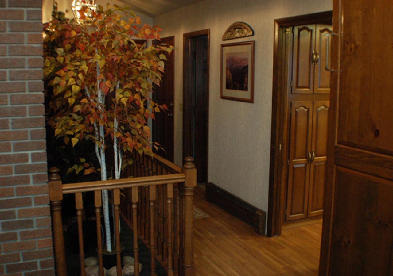 Deluxe Two-Bedroom House at Wildwood Inn