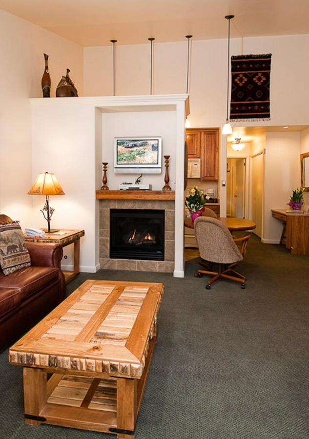 Condo Suite at Wildwood Inn