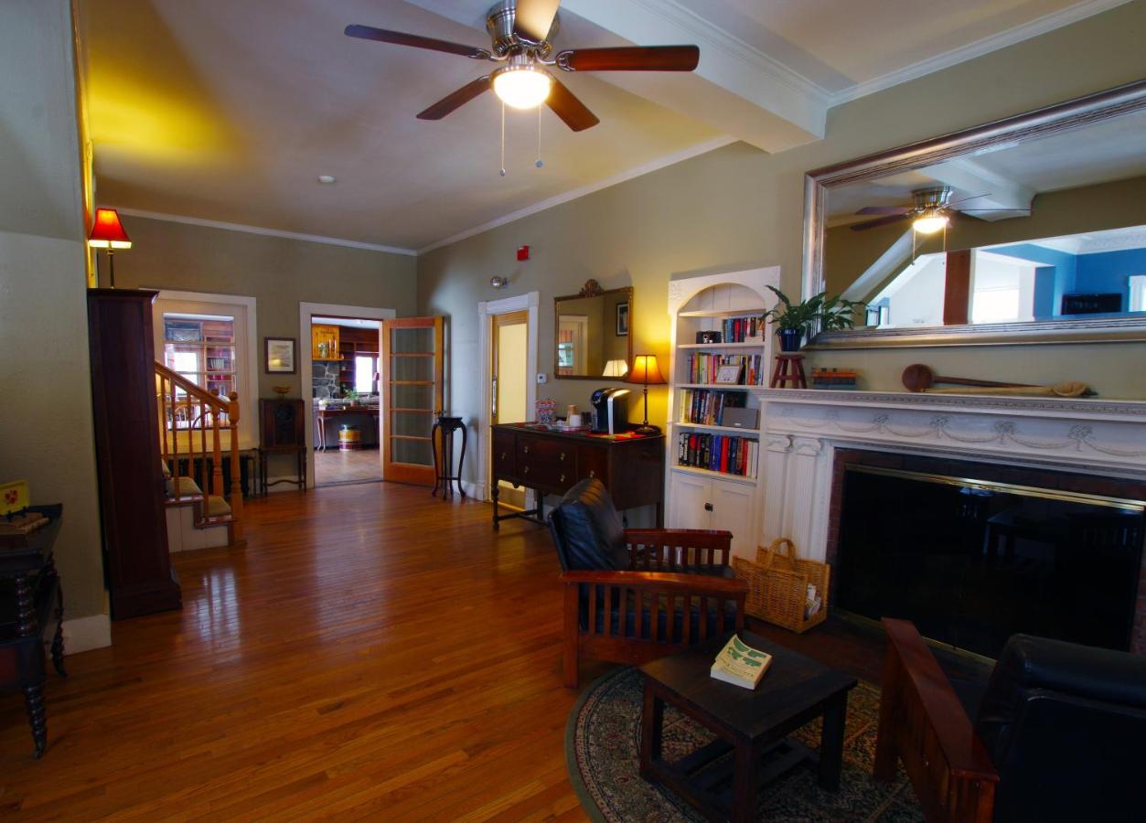  | The Wilmington Inn