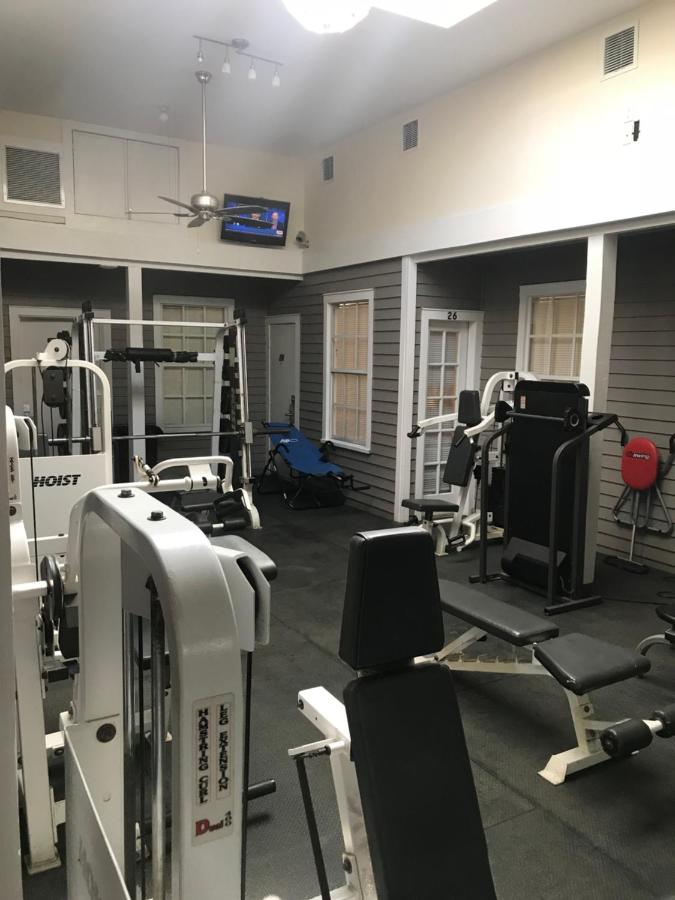  | New Orleans House - Gay Male-Only Guesthouse