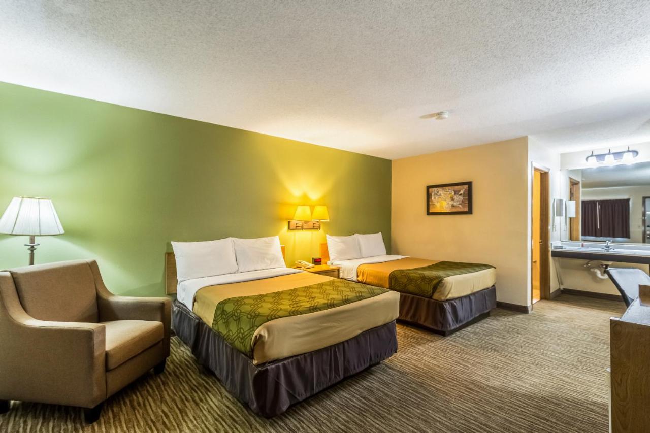  | Econo Lodge - Valley City