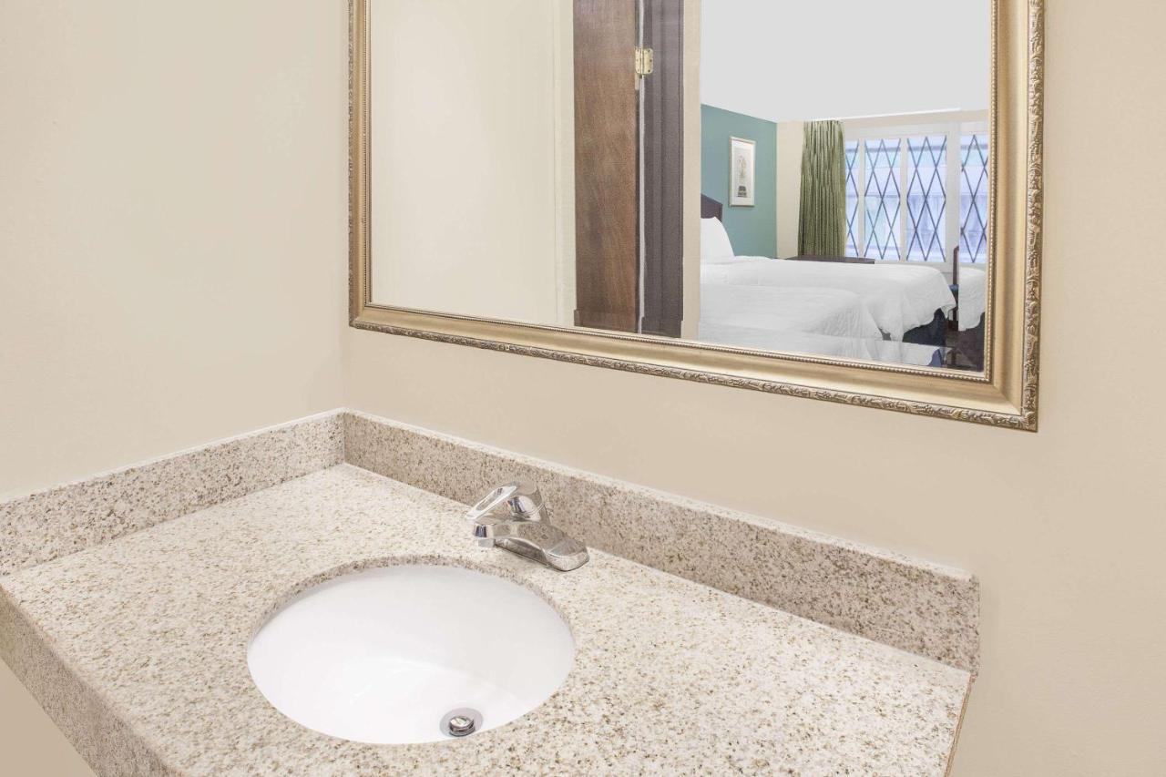 Double Room - Disability Access at Knights Inn Battle Creek