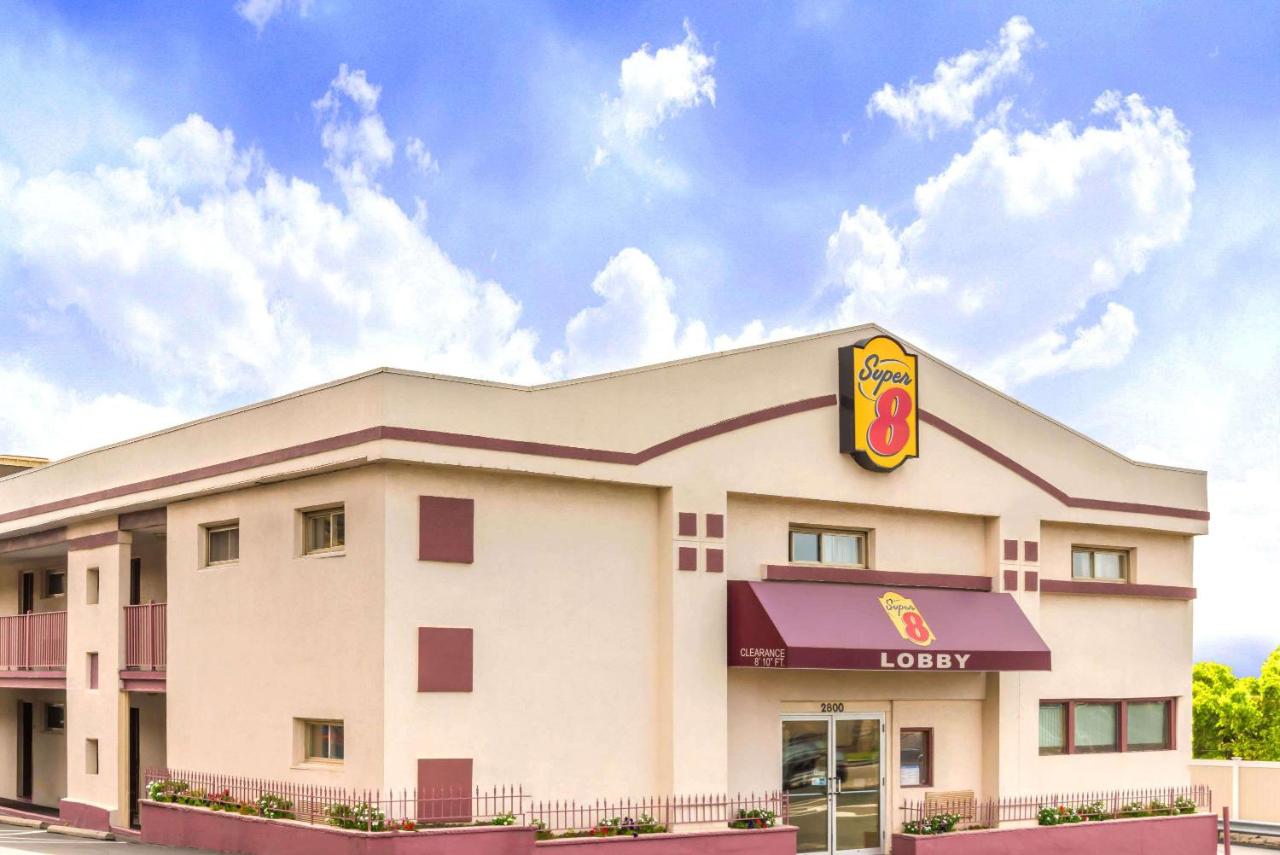 | Super 8 by Wyndham North Bergen NJ/NYC Area