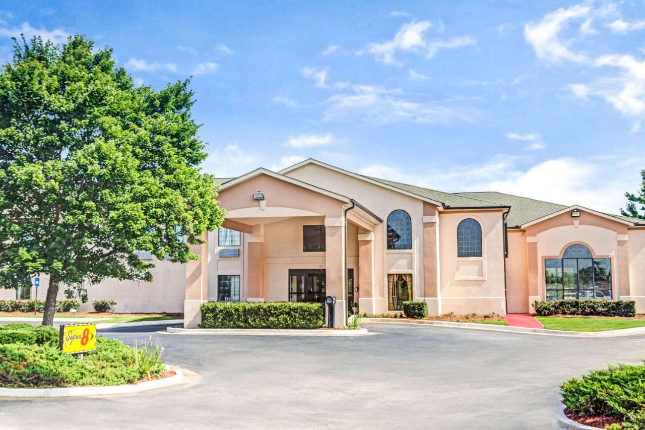 | Super 8 by Wyndham Dawsonville