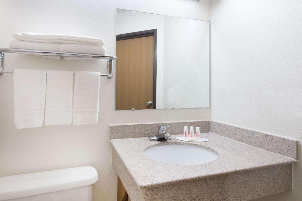 King Studio Suite - Non-Smoking at Super 8 by Wyndham Morgantown