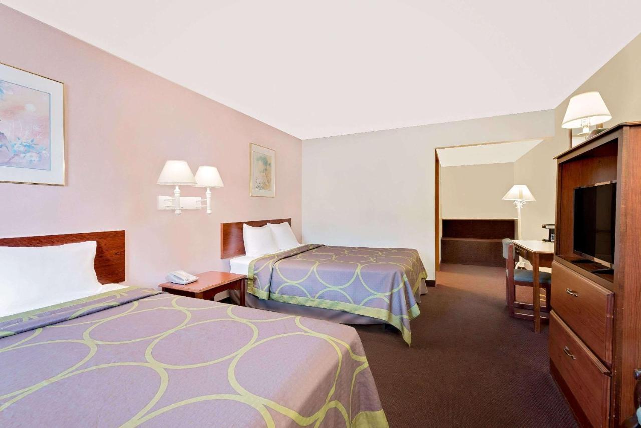 Queen Room with Two Queen Beds - Non-Smoking at Super 8 by Wyndham Keystone/Mt. Rushmore