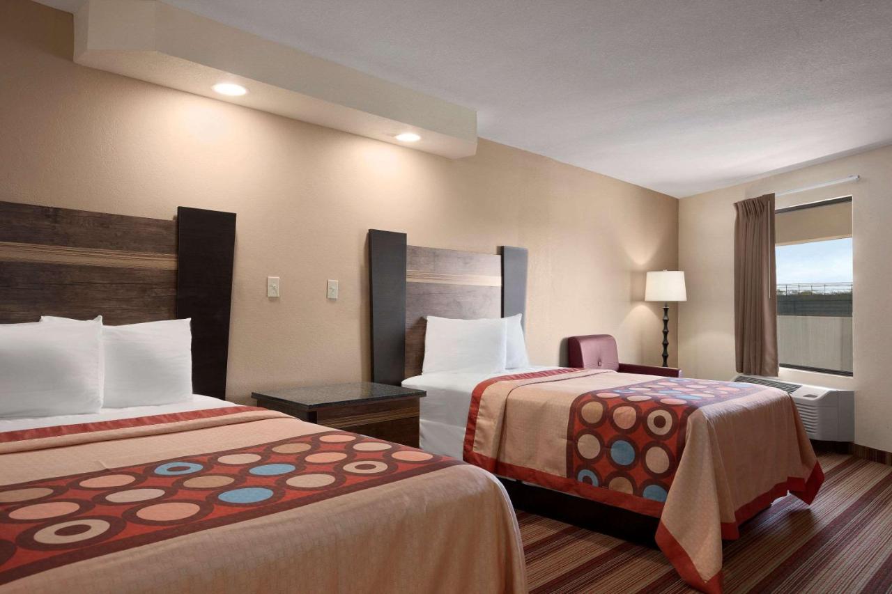  | Super 8 by Wyndham Rahway/Newark