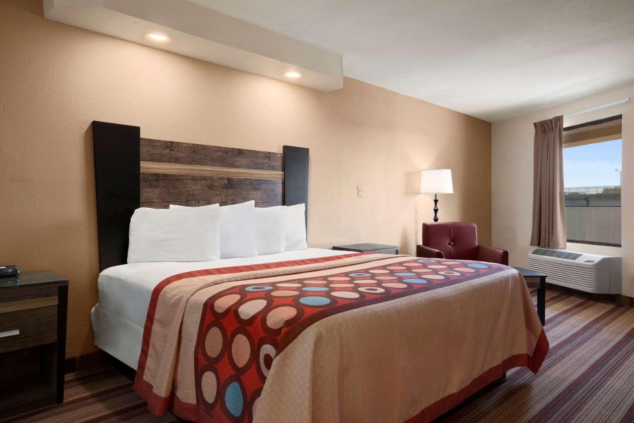  | Super 8 by Wyndham Rahway/Newark
