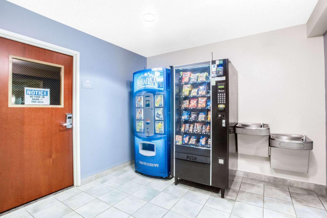 | Microtel Inn & Suites Bath