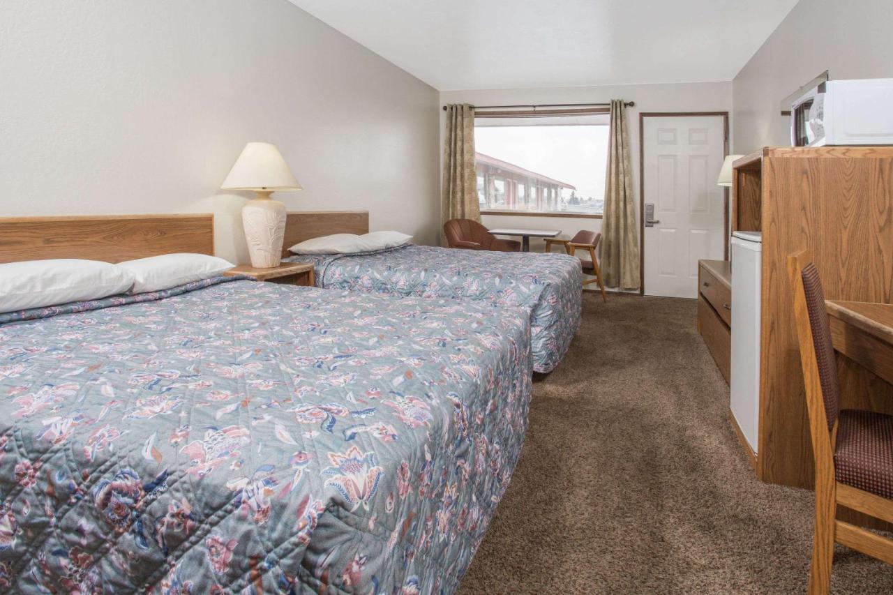 | Knights Inn Boardman
