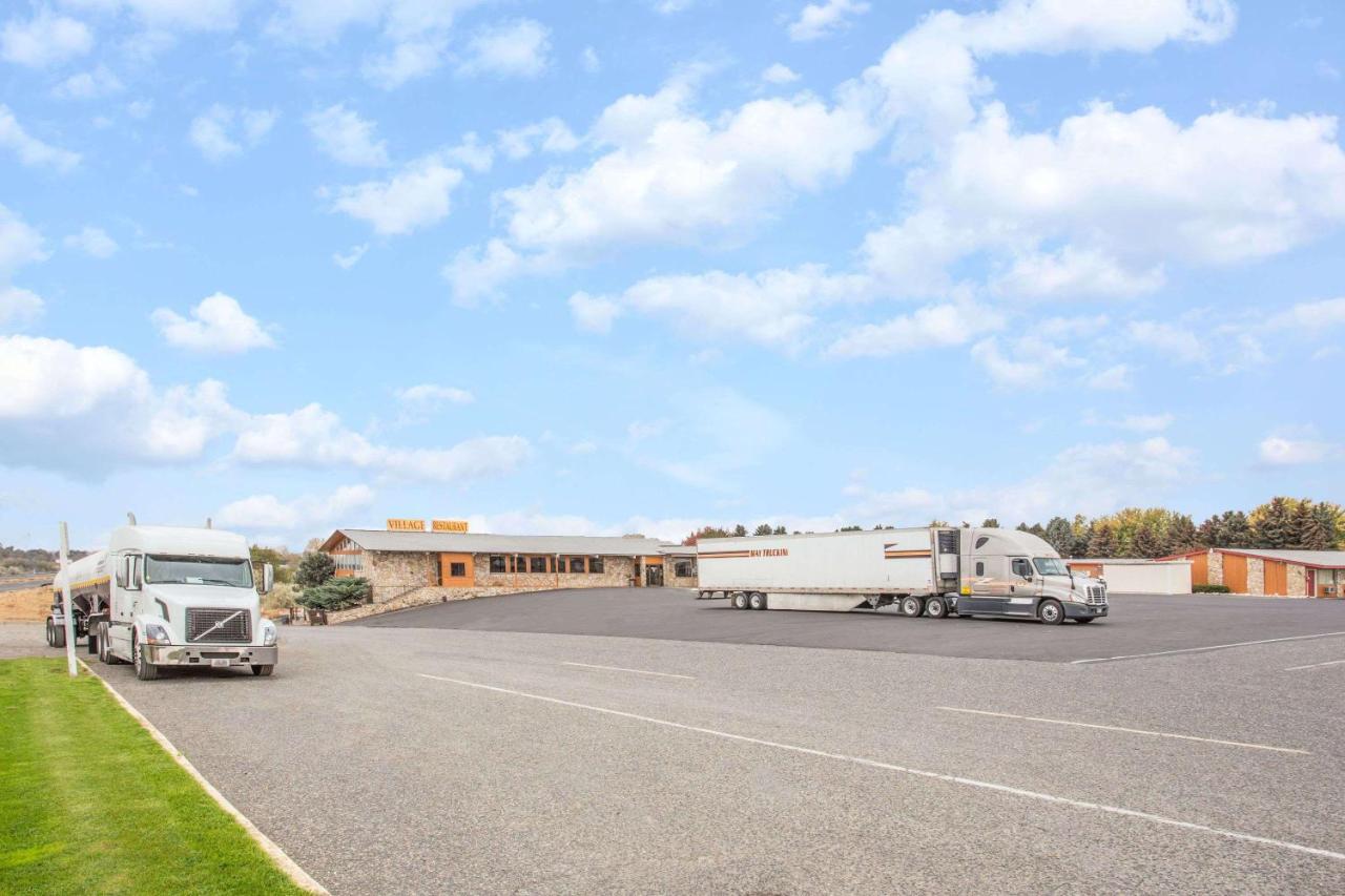 | Knights Inn Boardman
