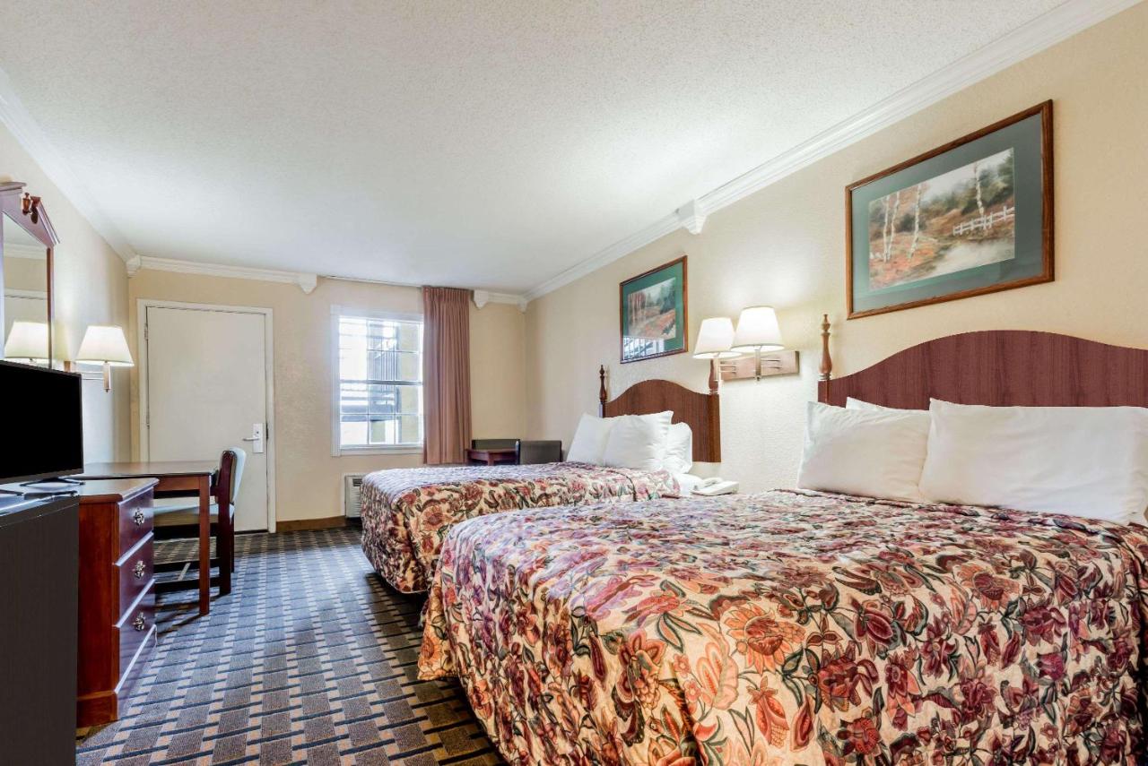 | Knights Inn Greenville