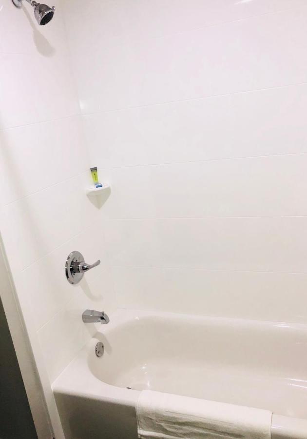 | Hotel Glenpool
