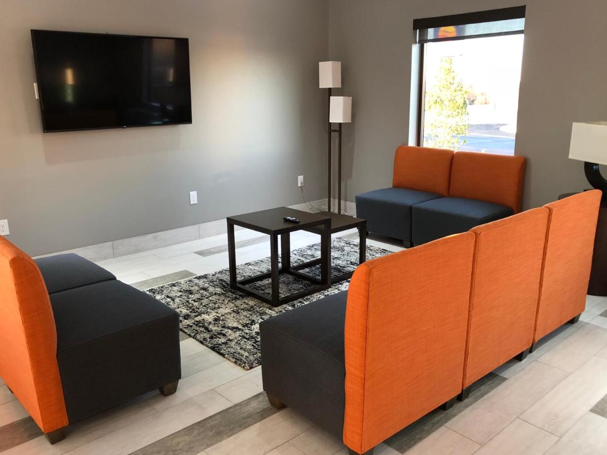 | Hotel Glenpool