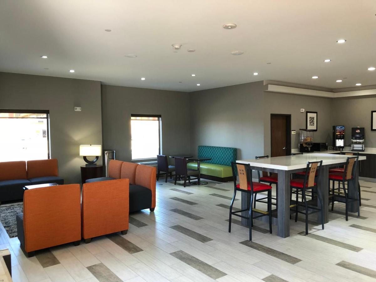 | Hotel Glenpool