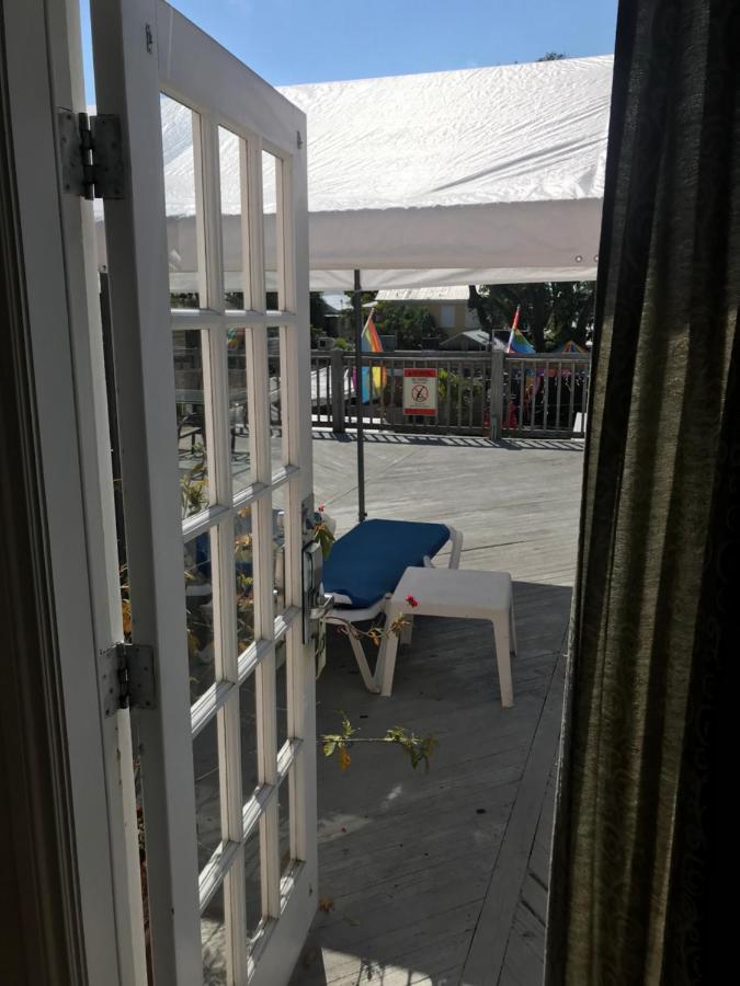  | New Orleans House - Gay Male-Only Guesthouse