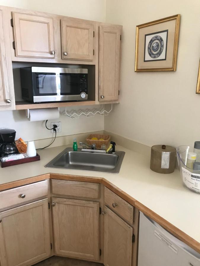  | New Orleans House - Gay Male-Only Guesthouse