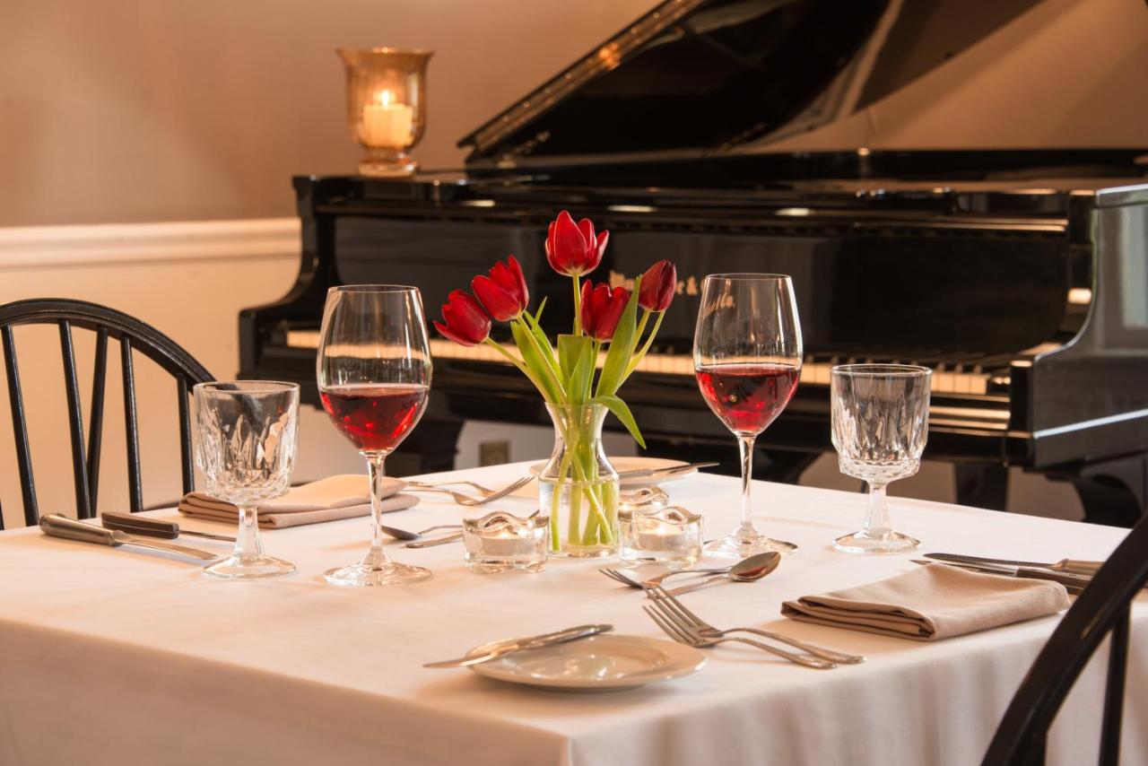 | The Lincoln Inn & Restaurant At The Covered Bridge