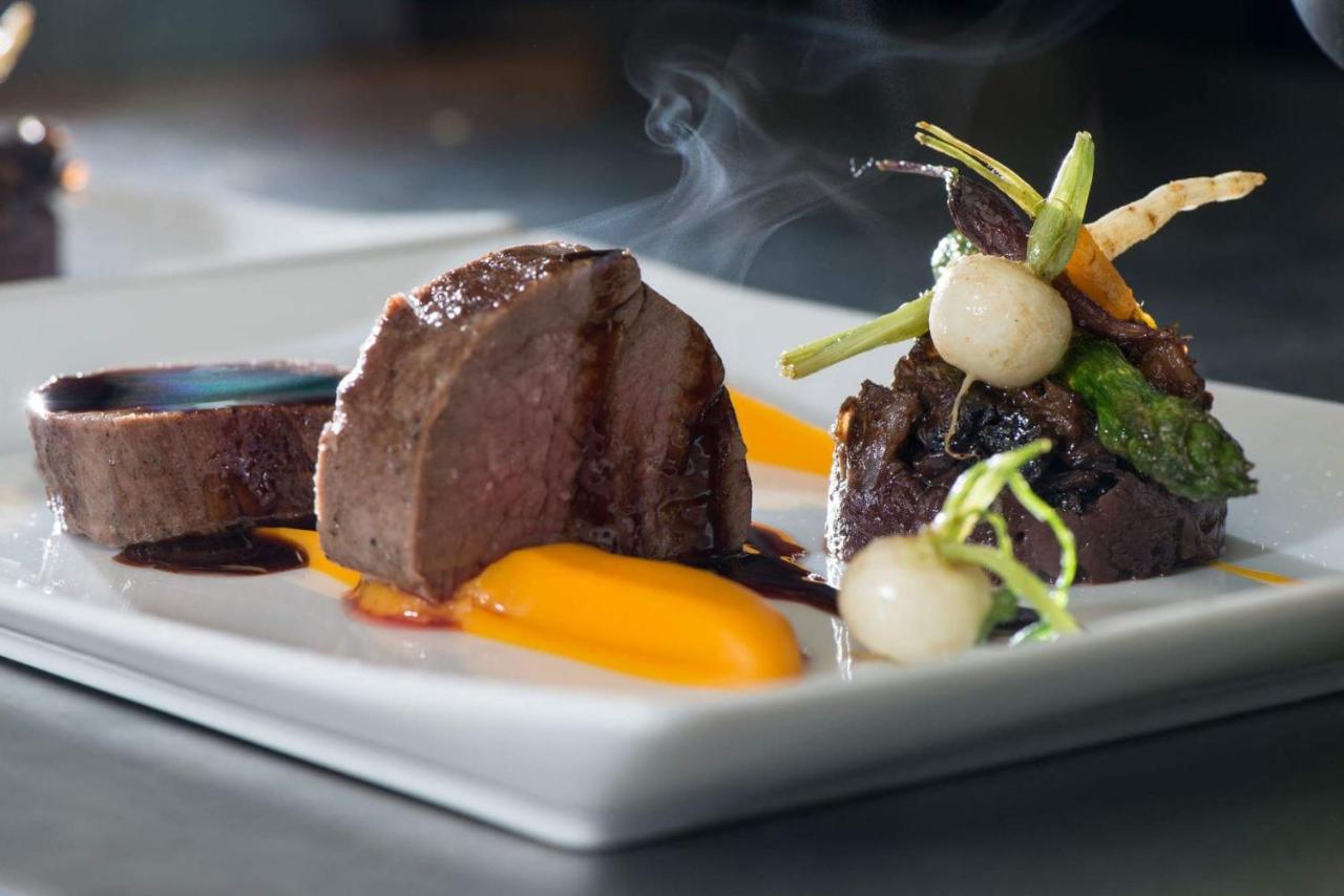 | The Lincoln Inn & Restaurant At The Covered Bridge