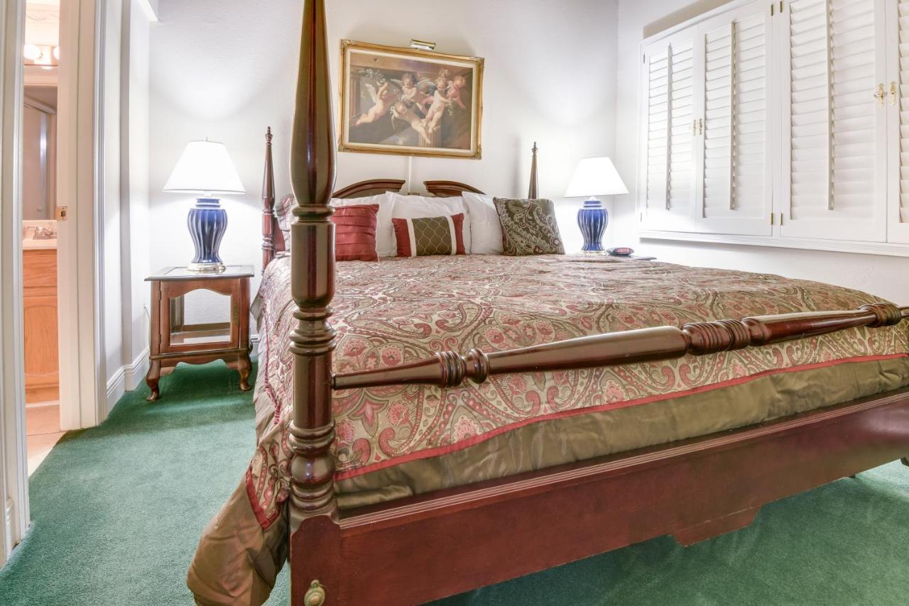 Two-Bedroom Apartment at Plaza Suites Downtown New Orleans