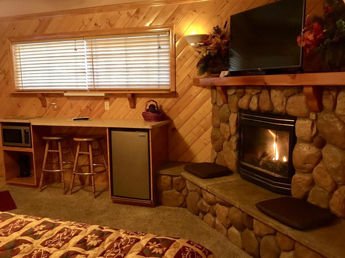 | Giant Oaks Lodge