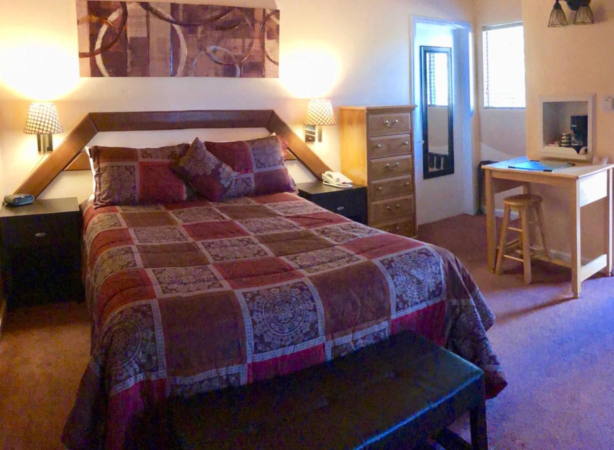| Giant Oaks Lodge