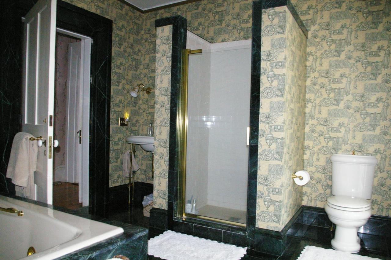 | Oakcliff Bed and Breakfast