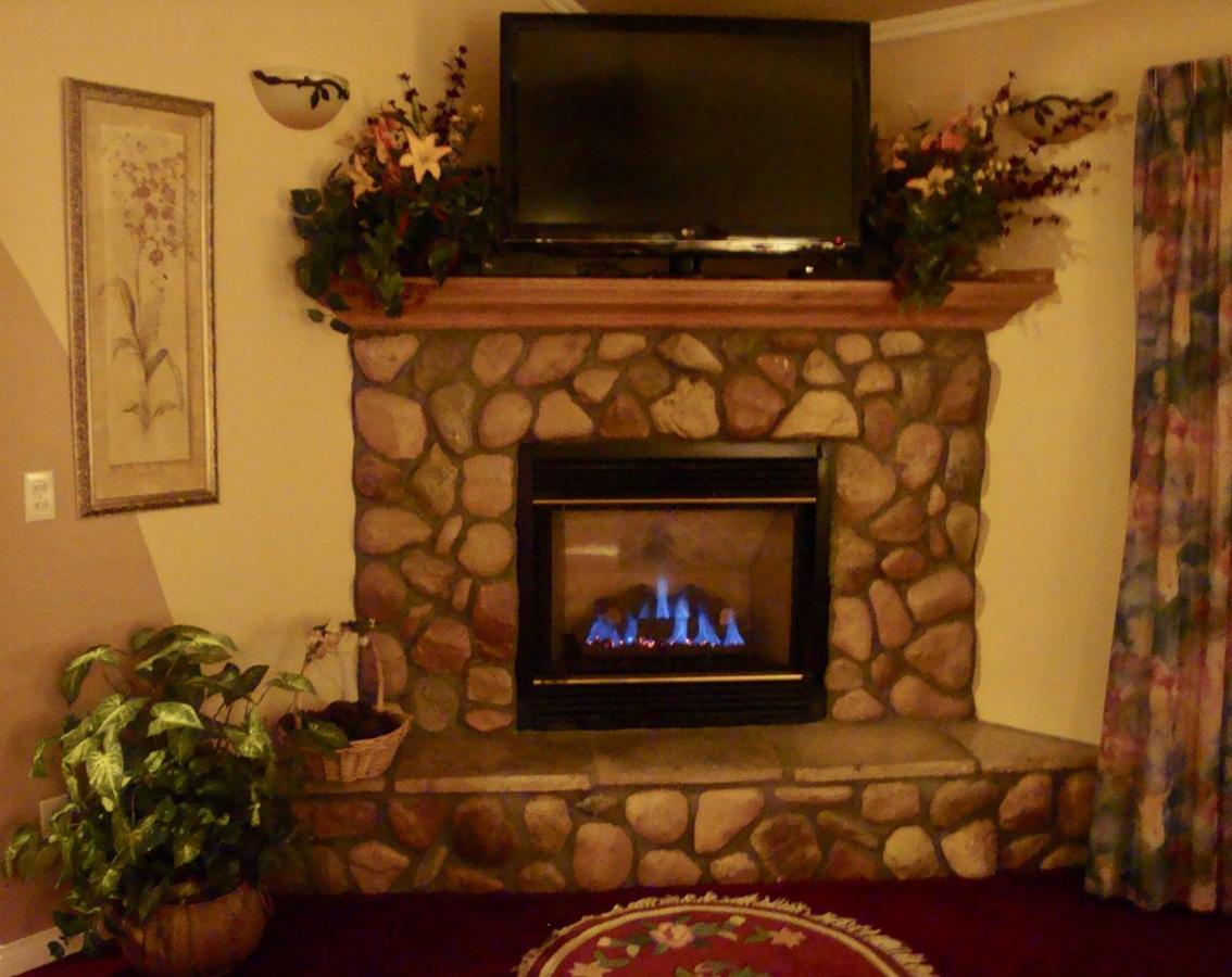 | Giant Oaks Lodge