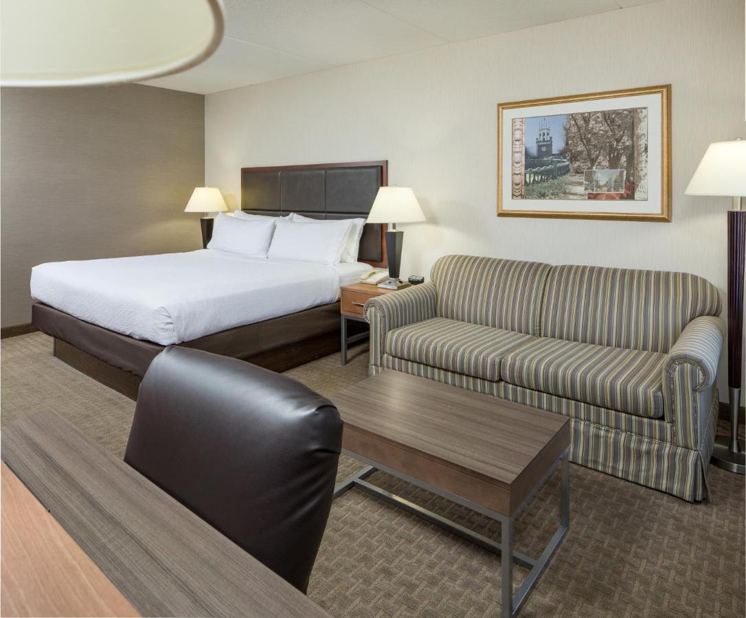 Holiday Inn Manchester Airport, an IHG Hotel