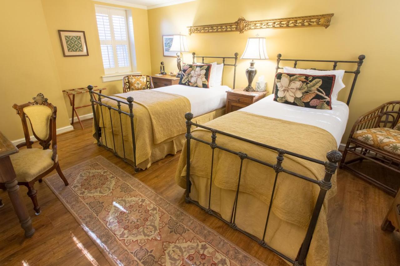 | Ballastone Inn