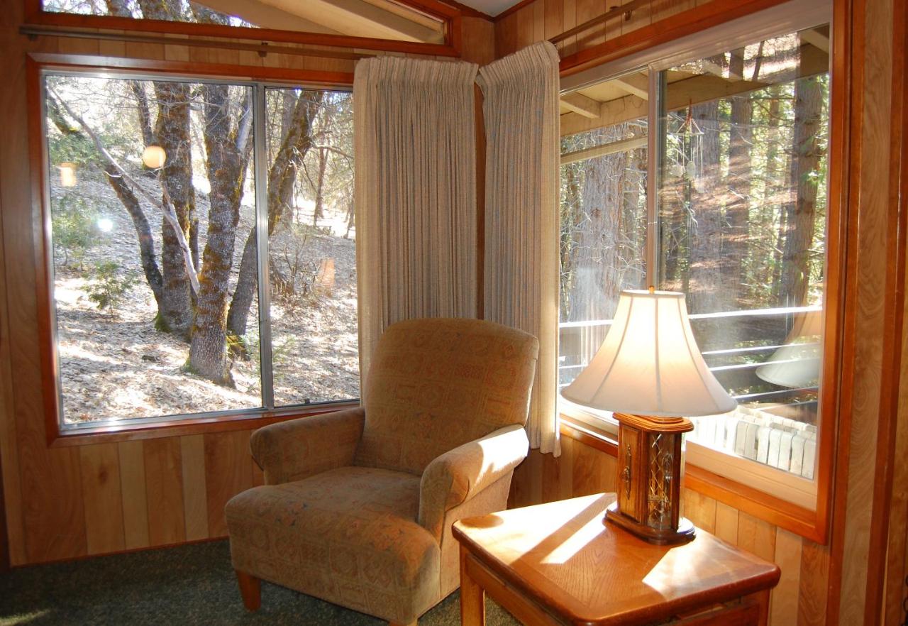 | 99 Yosemite Mountain Lodge