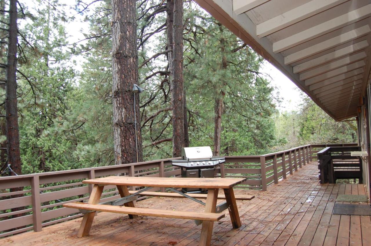 | 99 Yosemite Mountain Lodge