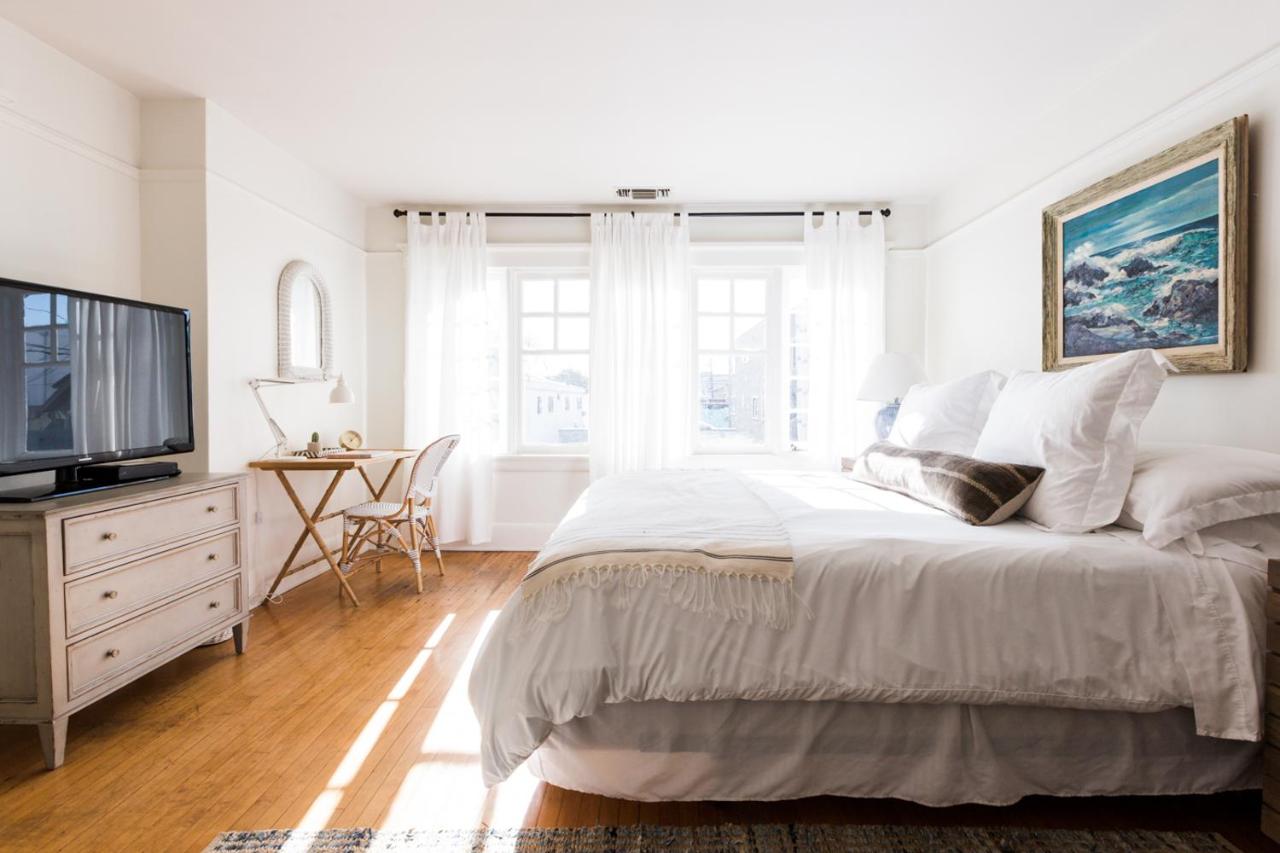 | Venice Beach House