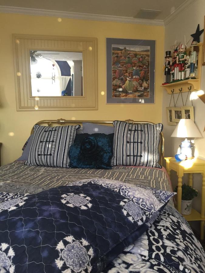 | Inn 38 Oak Bluff Circle