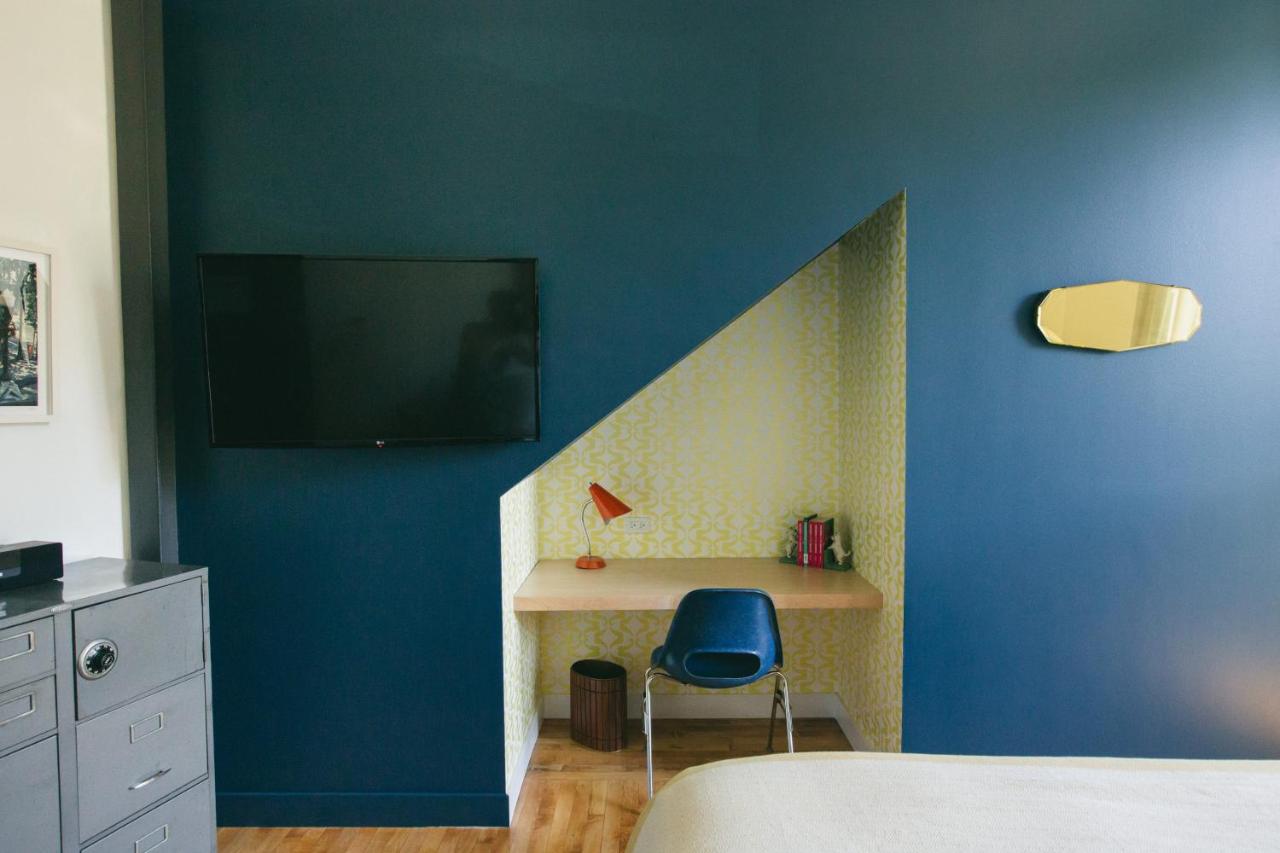 Meno Room at The Publishing House Bed and Breakfast